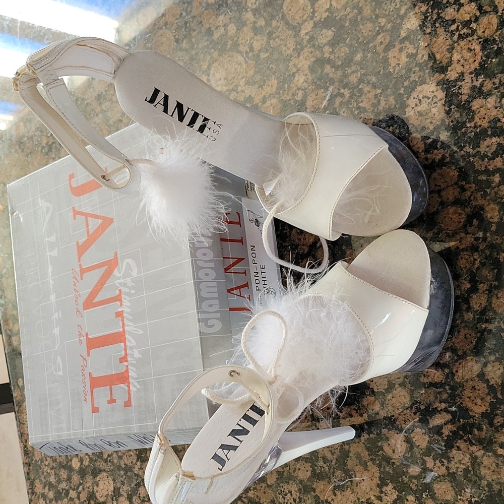 Platform shoes 6 - Picture 3 of 3